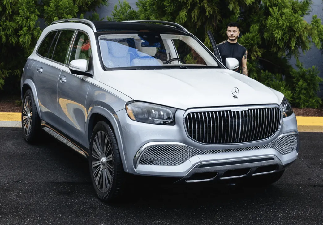 White Mercedes-Maybach GLS for exotic car rental in Arlington, VA White Mercedes-Maybach GLS for exotic car rental in Arlington, VA
