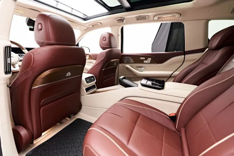 Black Mercedes-Maybach GLS 600, photo 6 for airport transfers