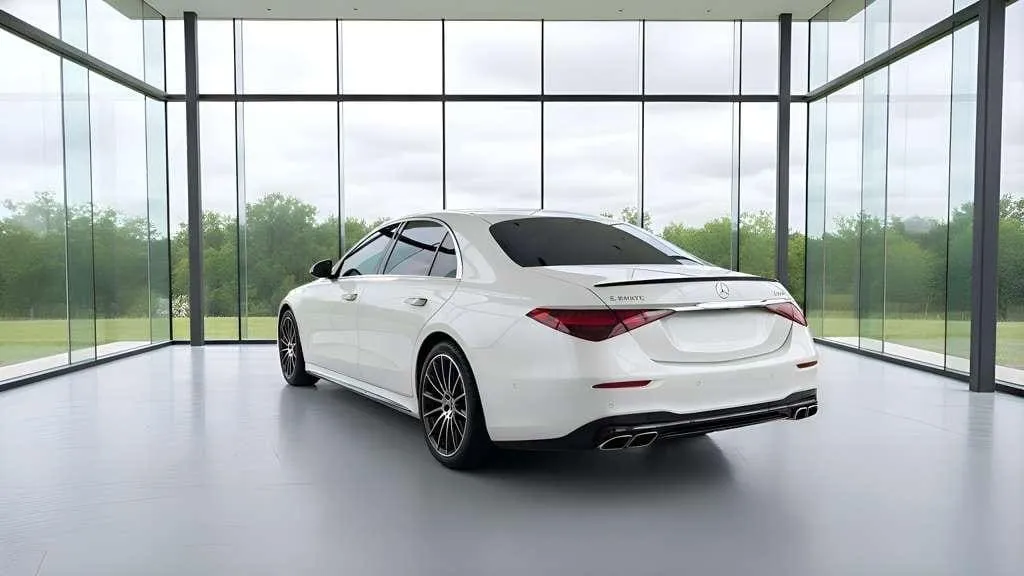 White Mercedes S 580, photo 4 for sedan rental