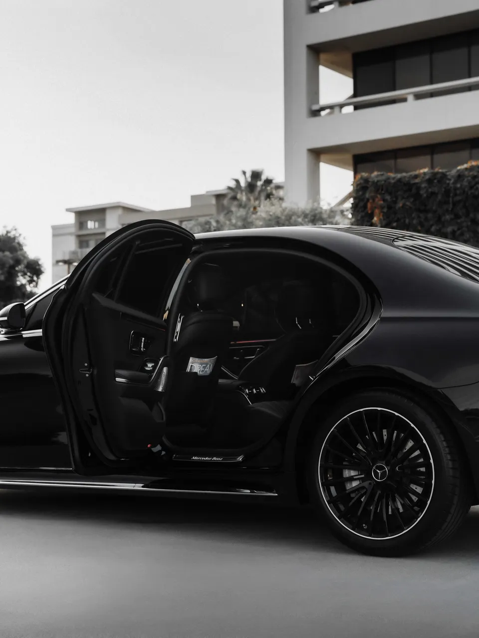 Black Mercedes-Benz S-Class exterior for black car service in Kern County, CA Black Mercedes-Benz S-Class exterior for black car service in Kern County, CA