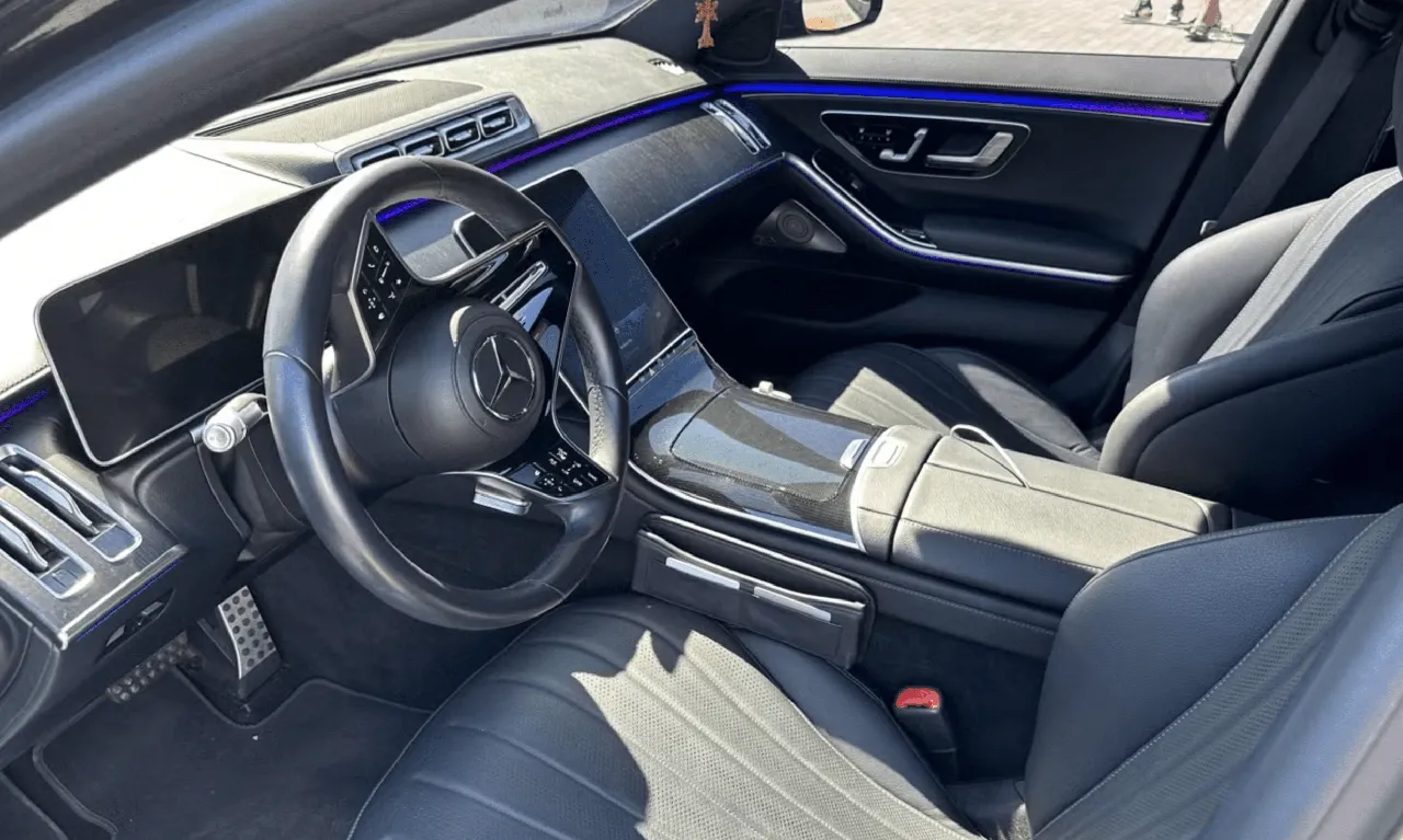 Mercedes-Benz S-Class interior, photo 6 for black car service in Kern County, CA Mercedes-Benz S-Class interior, photo 6 for black car service in Kern County, CA