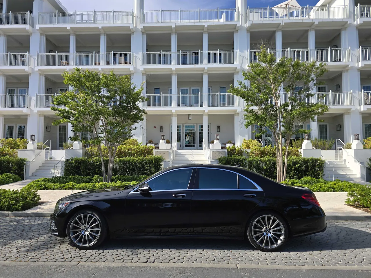 Black Mercedes S550 'Duchess'