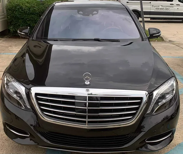 Mercedes S550 Luxury Sedan