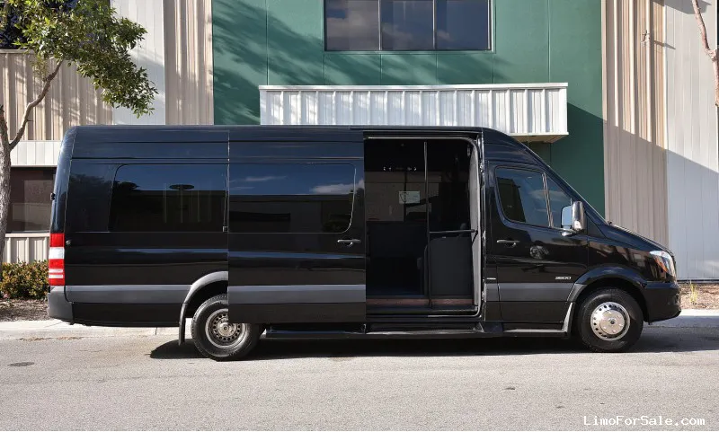 Mercedes-Benz Sprinter Limousine for party bus rental