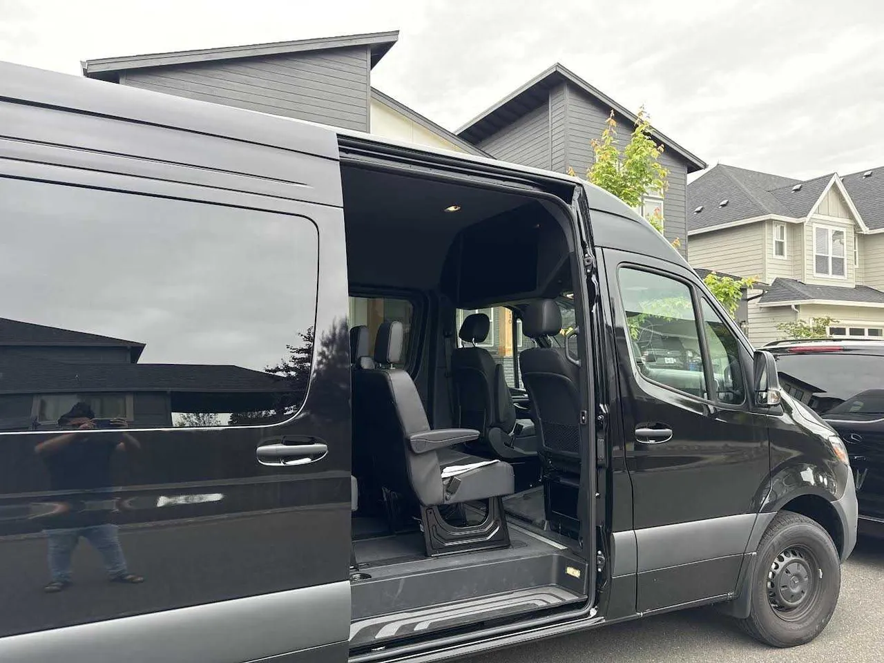 Black Mercedes Sprinter Van, photo 2 for mini coach rental in Idleyld Park, OR