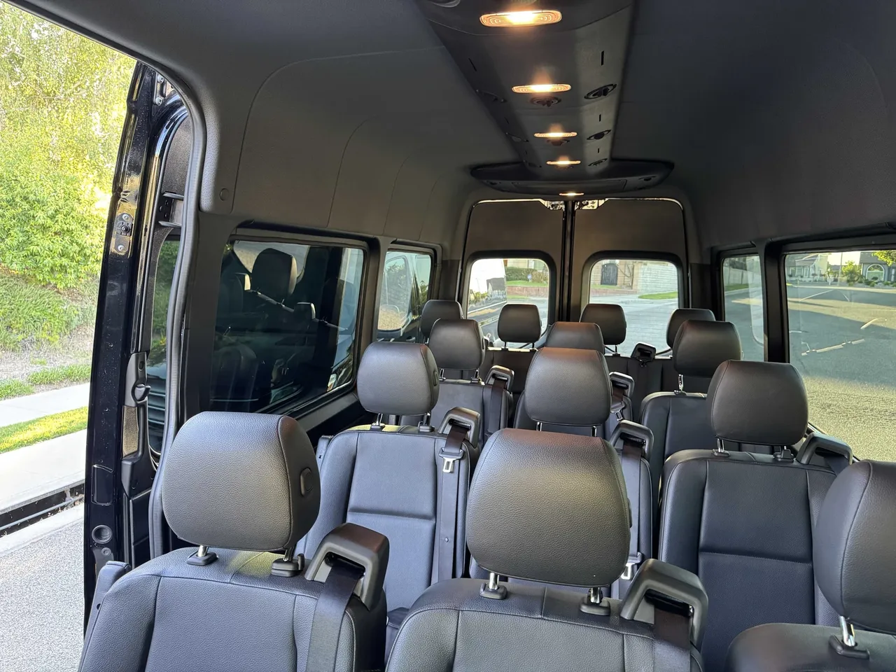 Black Mercedes Sprinter Van, photo 2 for minibus rental Black Mercedes Sprinter Van, photo 2 for minibus rental