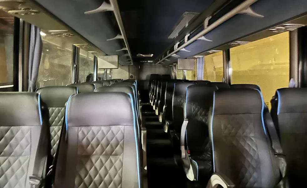 Mini Bus for minibus rental in California