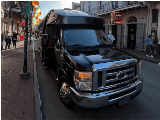 Mini bus