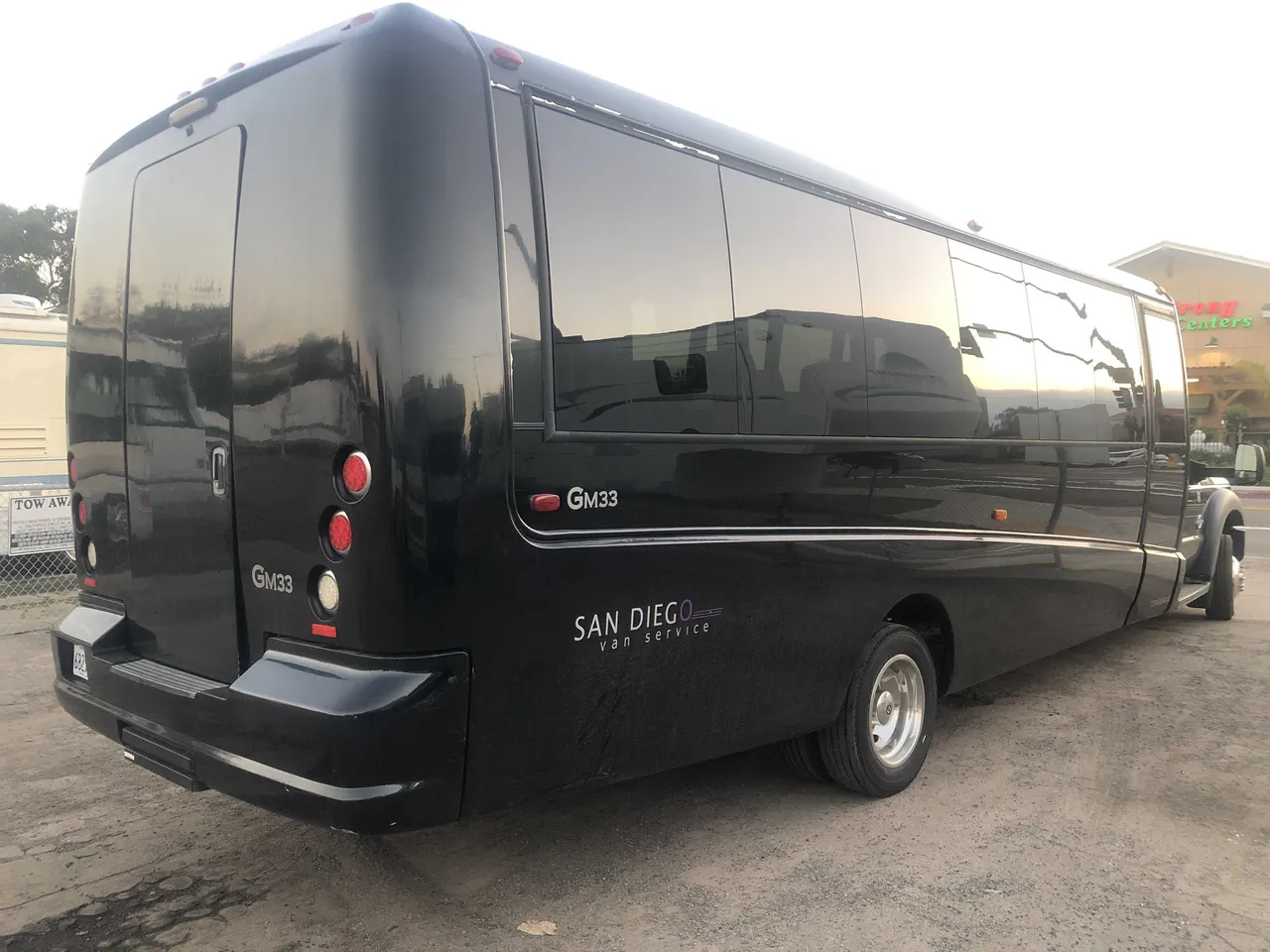 Black Mini Coach, photo 3 for minibus rental in Arizona