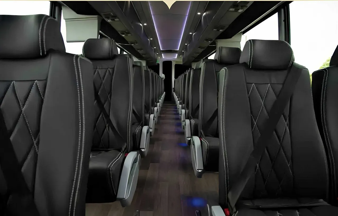 Black Motorcoach, photo 3 for charter bus rental in Davenport, CA