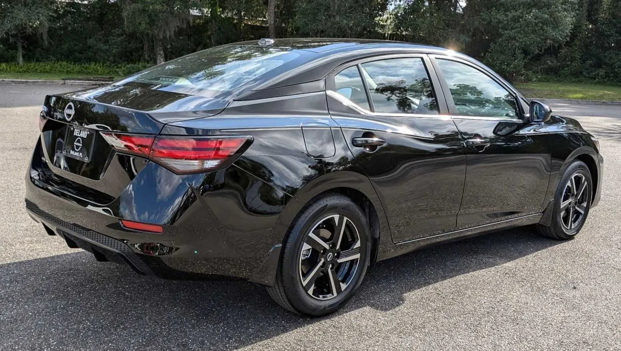 Black Nissan Sentra, photo 2 for sedan rental in Riverview, FL