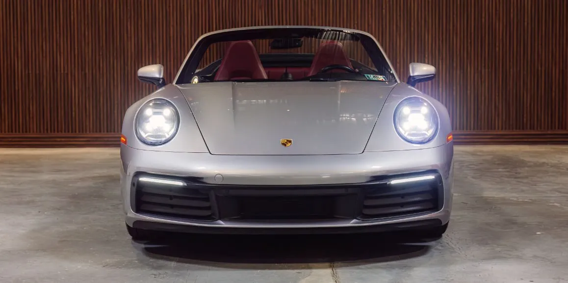 Silver Porsche 911, photo 4 for exotic car rental in Mercer County, NJ