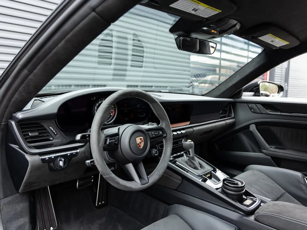 Black Porsche 911 GT3, photo 5 for sports car rental