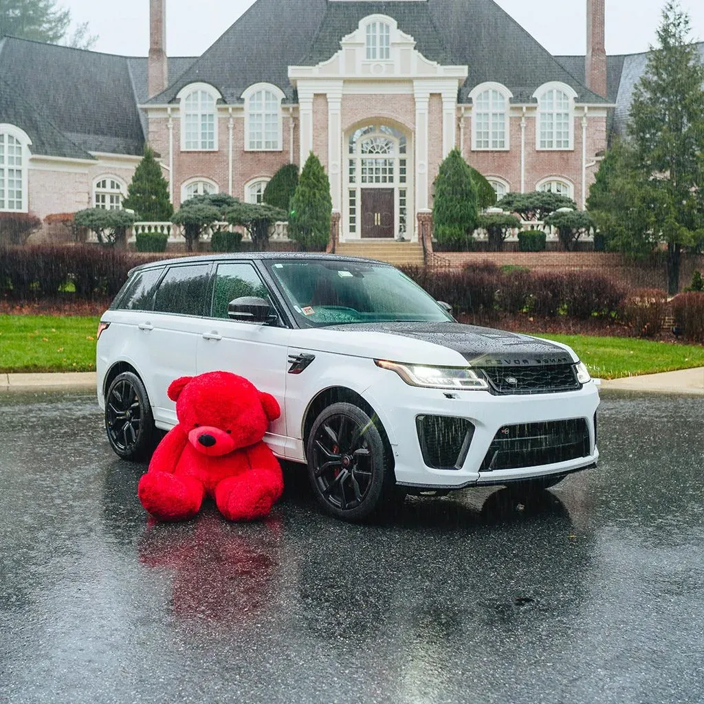 White Range Rover SVR for airport transfers