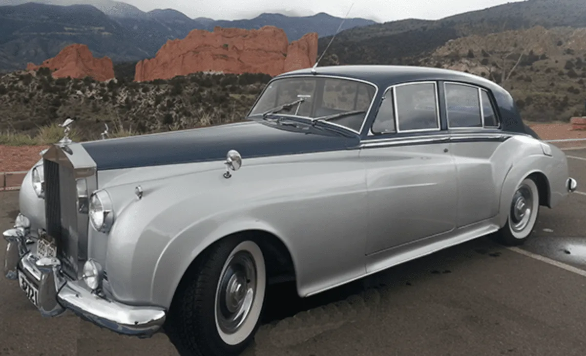 White Rolls Royce Cloud exterior, photo 2 for wedding car rental in Louisville, NE