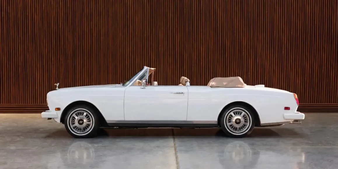 White Rolls Royce Corniche 1975, photo 2 for rolls-royce car rental in Bucks County, PA