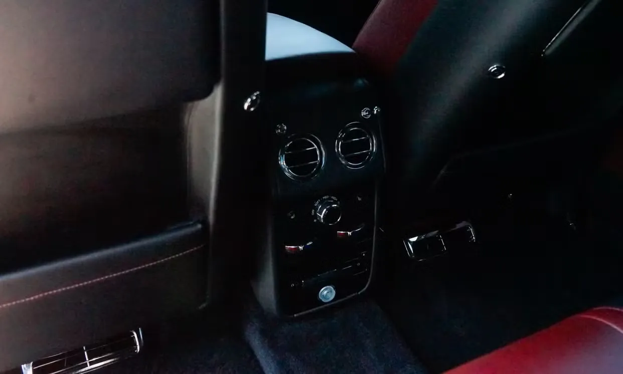 Rolls-Royce Cullinan, photo 10 for Rolls-Royce car rental in Kern County, CA
