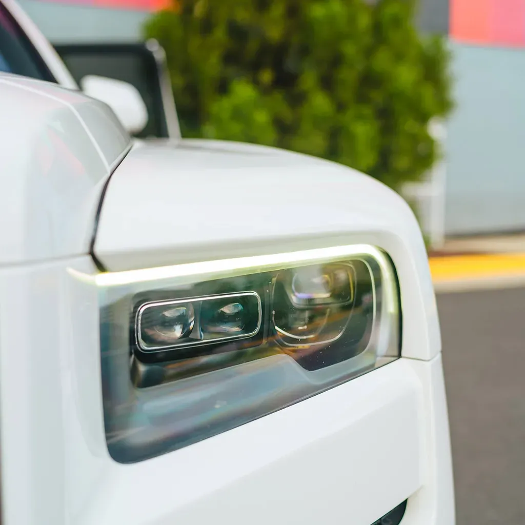 Rolls-Royce Cullinan with All Orange Interior, photo 12 for Rolls-Royce car rental in Rockville, MD Rolls-Royce Cullinan with All Orange Interior, photo 12 for Rolls-Royce car rental in Rockville, MD