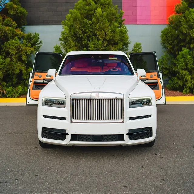 Rolls-Royce Cullinan with All Orange Interior, photo 4 for airport transfers Rolls-Royce Cullinan with All Orange Interior, photo 4 for airport transfers