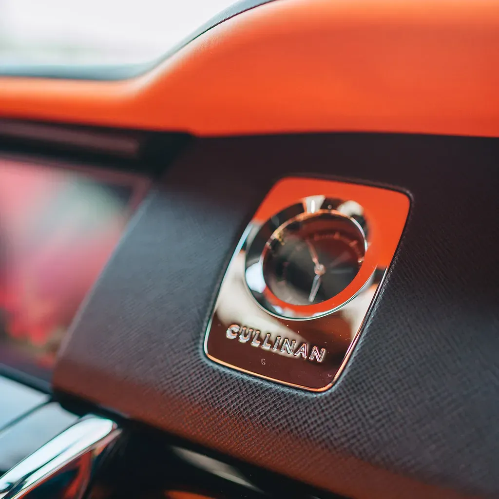 Rolls-Royce Cullinan with All Orange Interior, photo 9 for Rolls-Royce car rental in Rockville, MD Rolls-Royce Cullinan with All Orange Interior, photo 9 for Rolls-Royce car rental in Rockville, MD