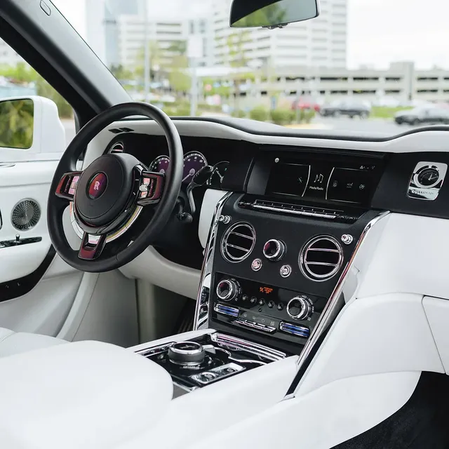 Rolls-Royce Cullinan with All White Interior, photo 4 for airport transfers Rolls-Royce Cullinan with All White Interior, photo 4 for airport transfers