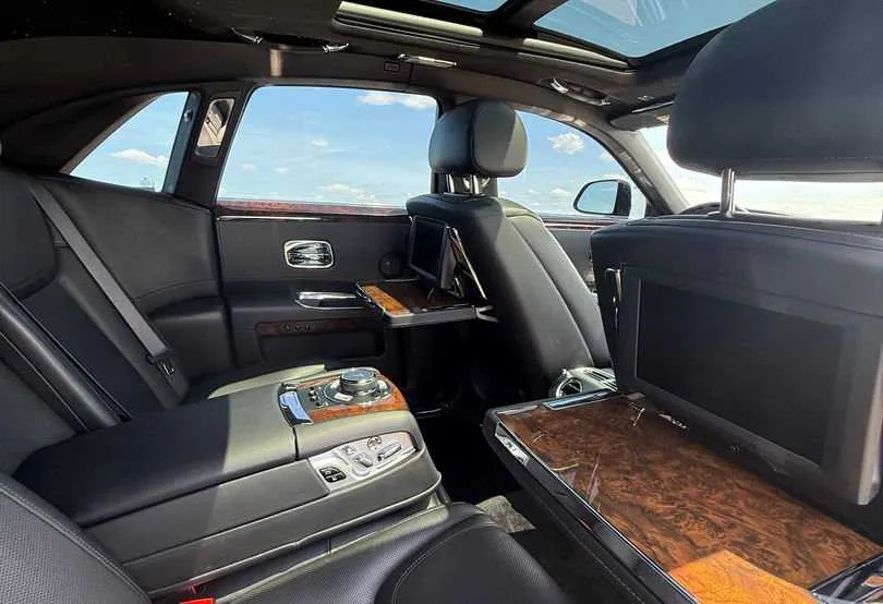 Rolls Royce Ghost interior for rolls-royce car rental in Fort Myers Beach, FL