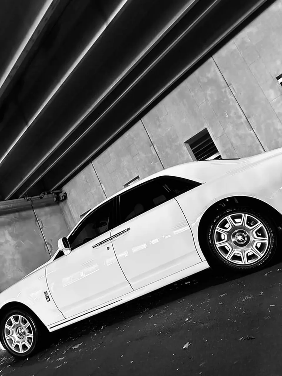 White Rolls-Royce Ghost Sedan exterior, photo 8 for wedding car rental in East Freetown, MA White Rolls-Royce Ghost Sedan exterior, photo 8 for wedding car rental in East Freetown, MA