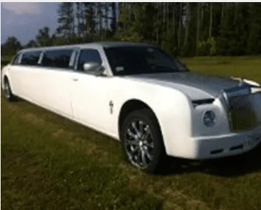 White Rolls Royce Limo for prom car rental in Liberty, KY