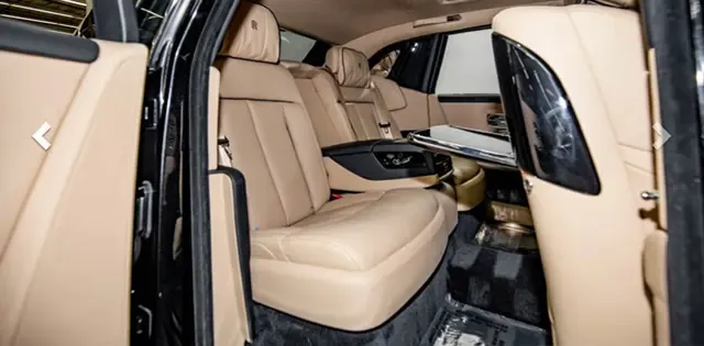 Rolls Royce Phantom interior, photo 4 for wedding car rental in Sells, AZ