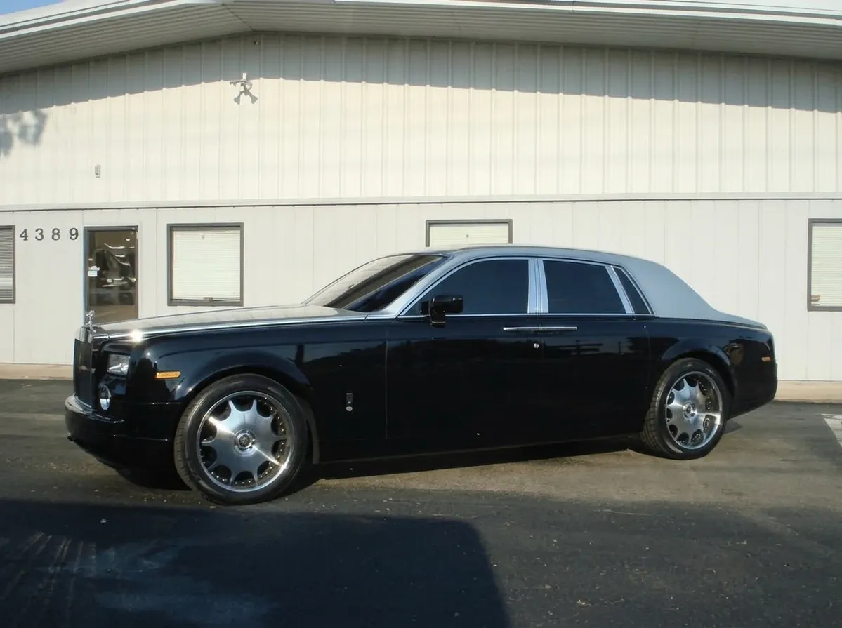 Rolls-Royce Phantom Black, photo 2 for rolls royce phantom rental in Memphis, TN
