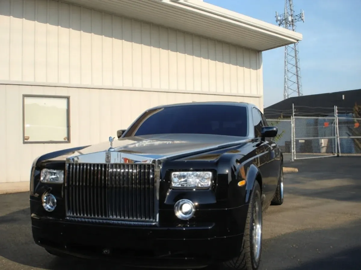 Rolls-Royce Phantom Black, photo 3 for rolls royce phantom rental in Memphis, TN