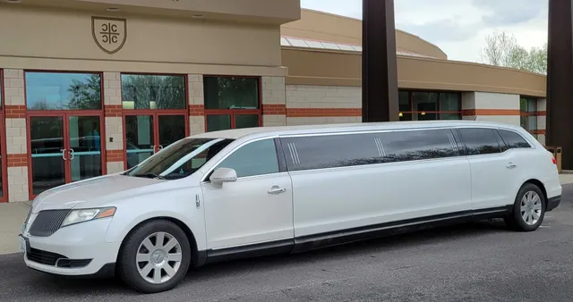 Stretch Limousine with tinted windows for prom car rental in Burfordville, MO