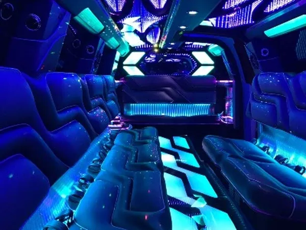 Stretch SUV Limousine for limo rental Stretch SUV Limousine for limo rental