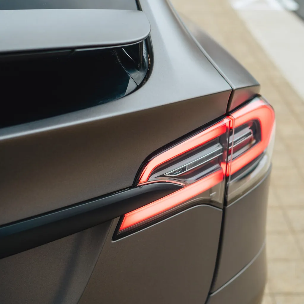 Silver Tesla Model X, photo 8 for luxury car rental in Rockville, MD