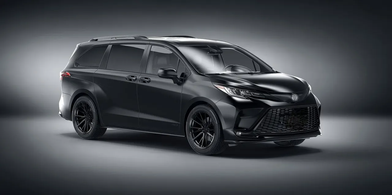 Toyota Sienna for minibus rental