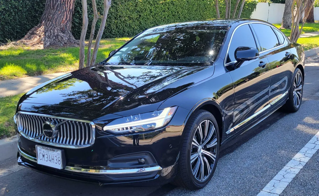 Black Volvo S90, photo 2 for sedan rental in Bodfish, CA