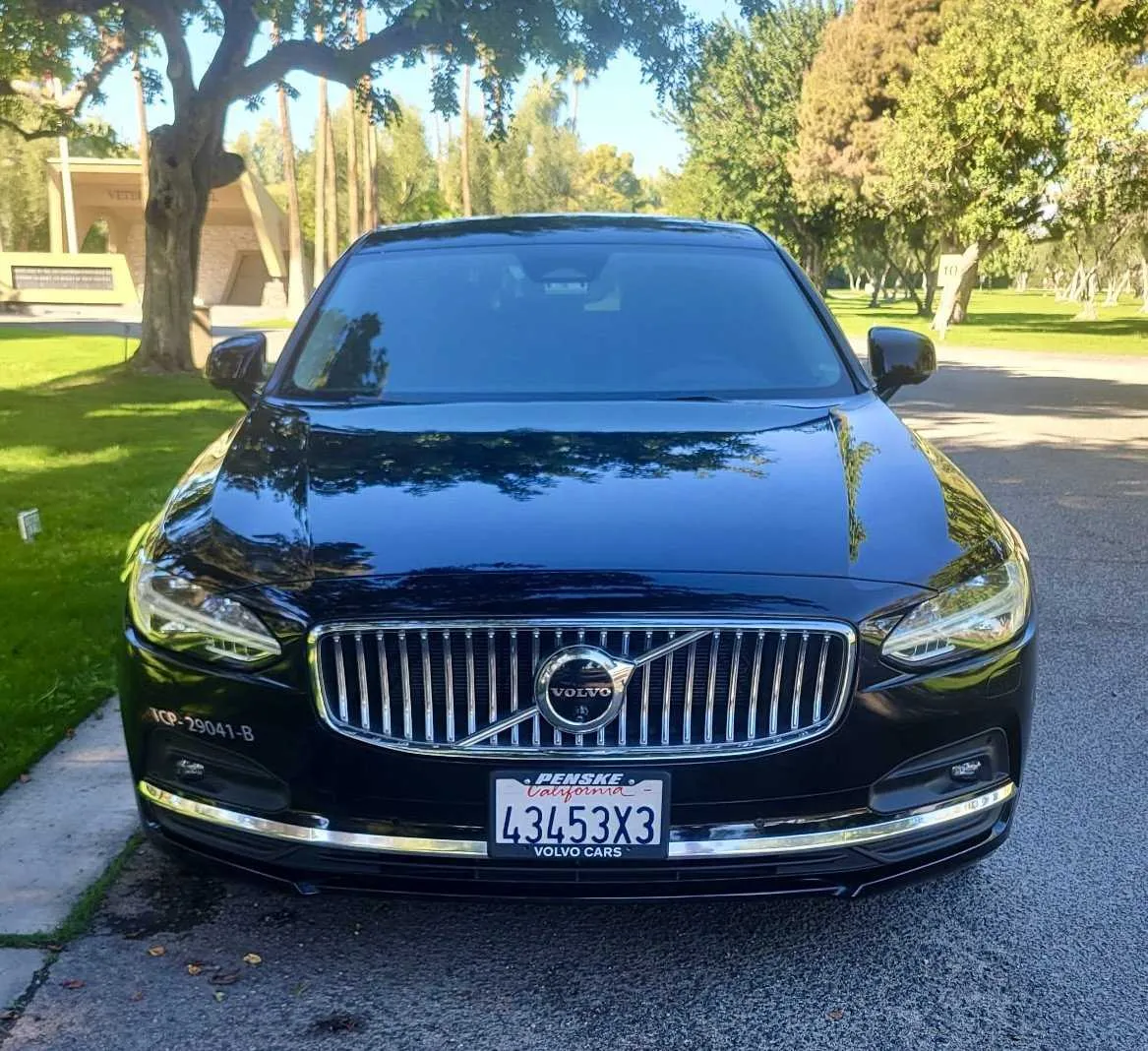 Black Volvo S90, photo 5 for sedan rental in Petrified Forest Natl Pk, AZ