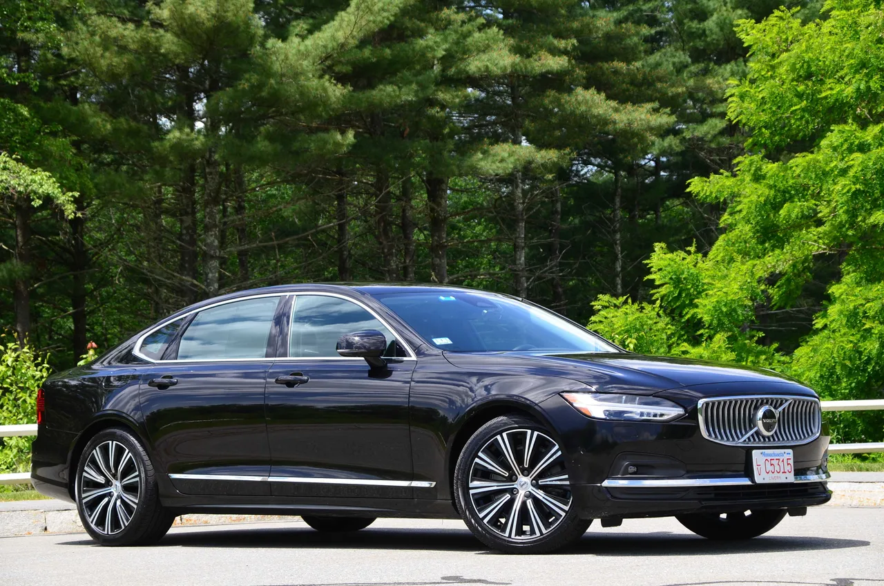 Black Volvo S90 Sedan for sedan rental in East Greenwich, RI