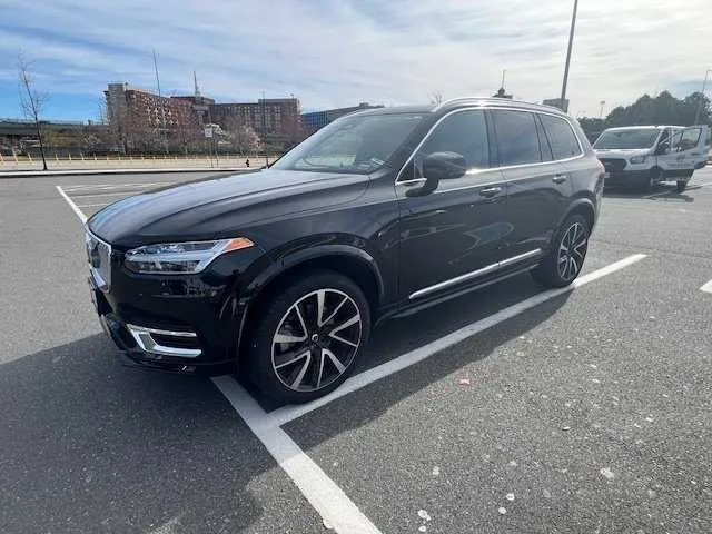 Black Volvo XC90 for airport transfers