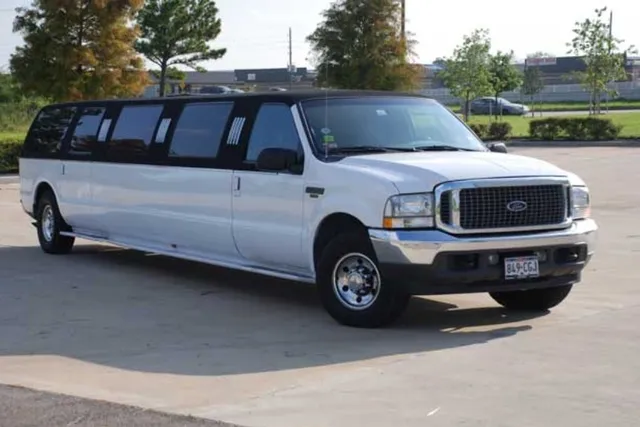 White WHT NYT – Stretch Ford Excursion for limo rental in Desmet, ID
