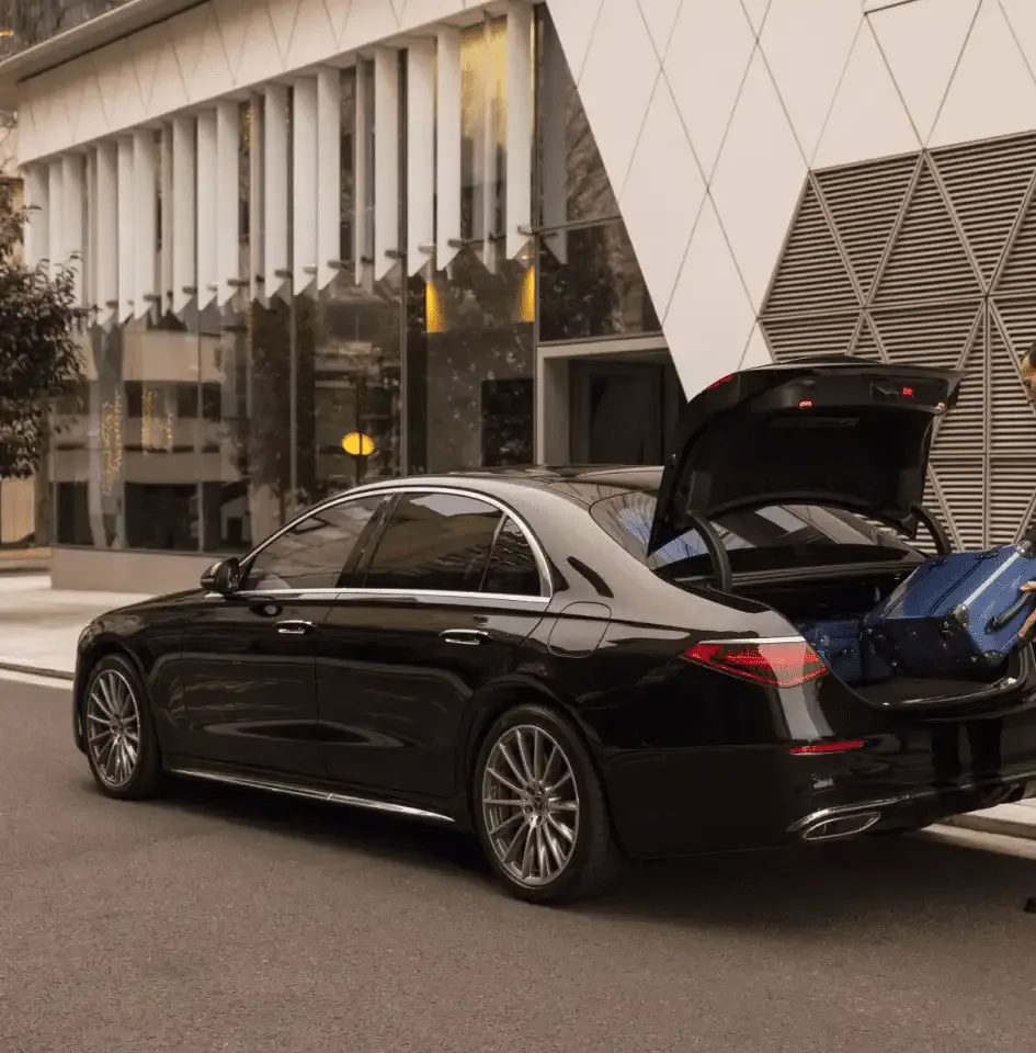 Chauffeur-driven luxury travel with RentX